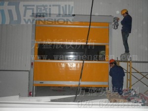 農(nóng)夫山泉(建德)新安江飲料有限公司快速門安裝案例